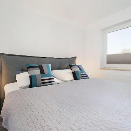 Hamburger Strasse 11 Jellyfish *